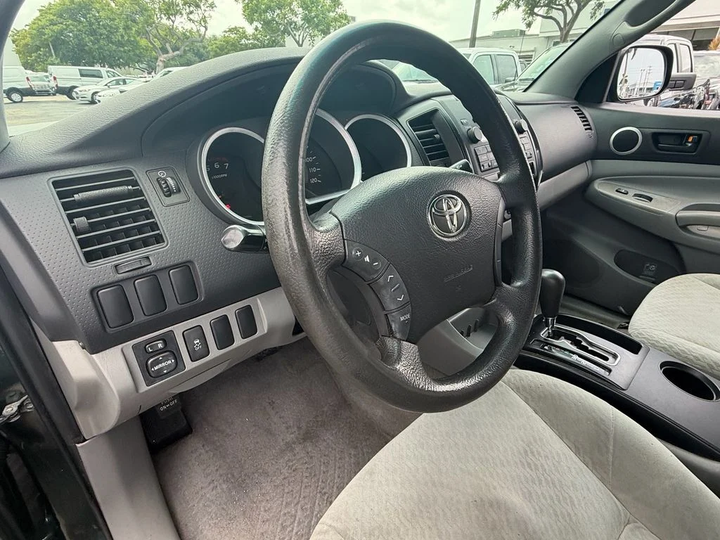 Used 2011 Gray Toyota PreRunner image 10