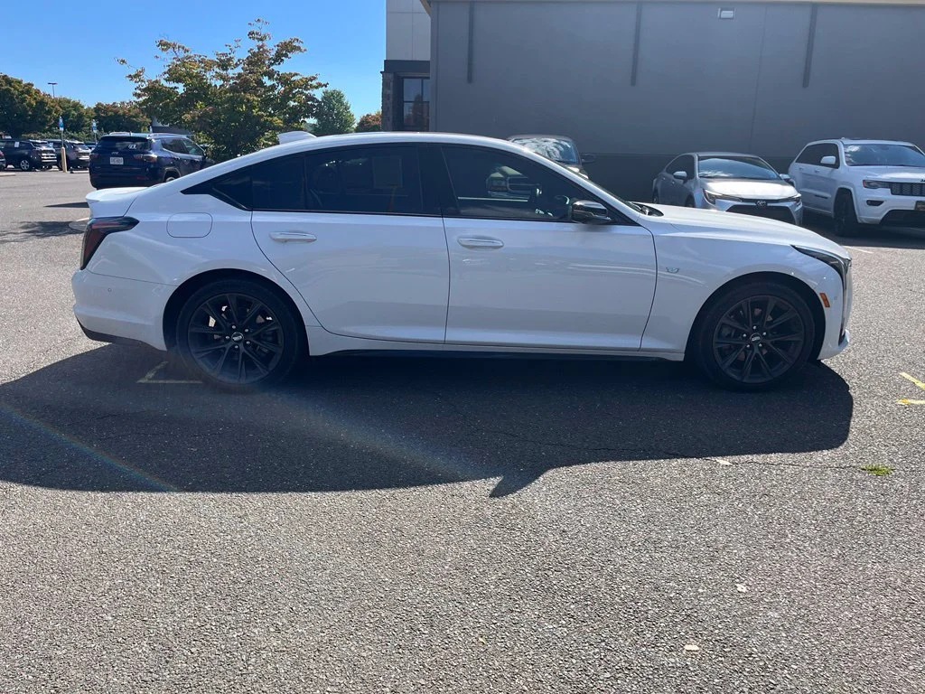 Used 2025 White Cadillac Sport image 8