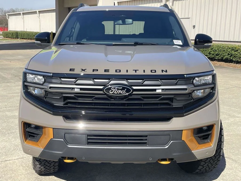 New 2026 Marsh Gray Ford Tremor® image 8