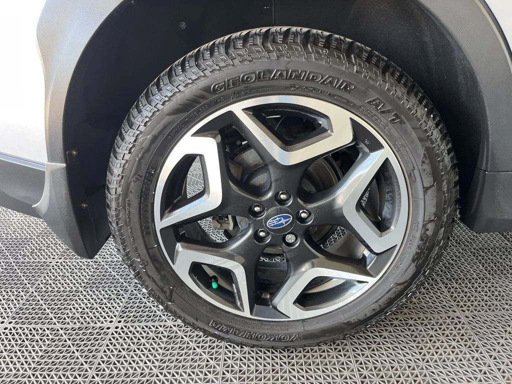Used 2019 Silver Subaru 2.0i Limited image 26