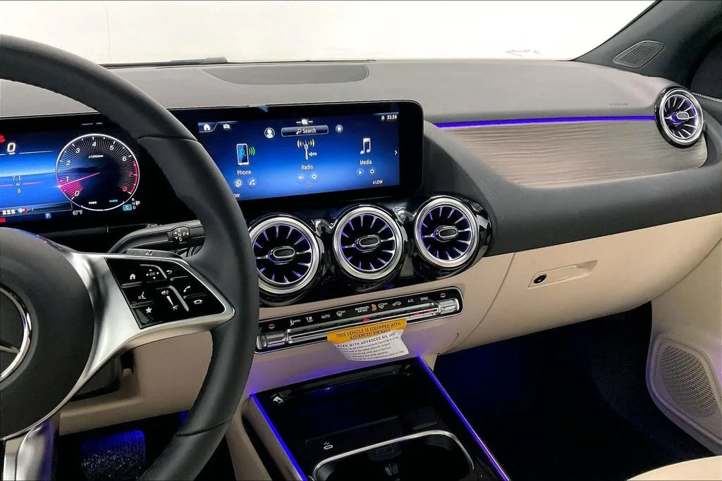 New 2026 Night Black Mercedes-Benz GLA 250 image 18