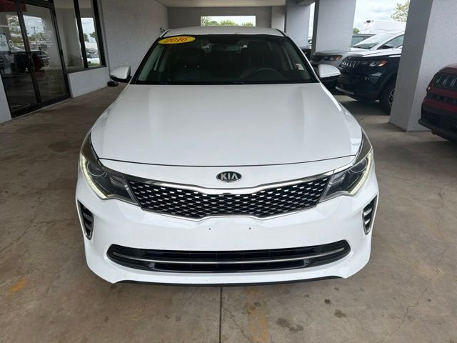 Used 2016 White Kia SX image 10