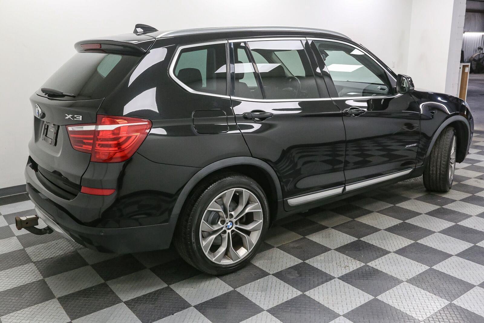 Used 2017 Jet Black BMW xDrive28i image 9