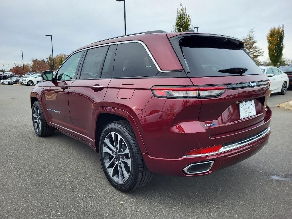New 2024 Velvet Red Pearl-Coat Exterior Paint Jeep Overland image 20