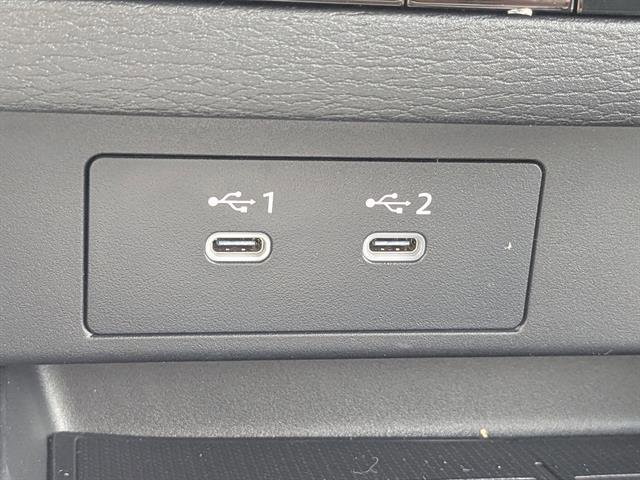 Used 2025 White Diamond Mitsubishi SE image 40