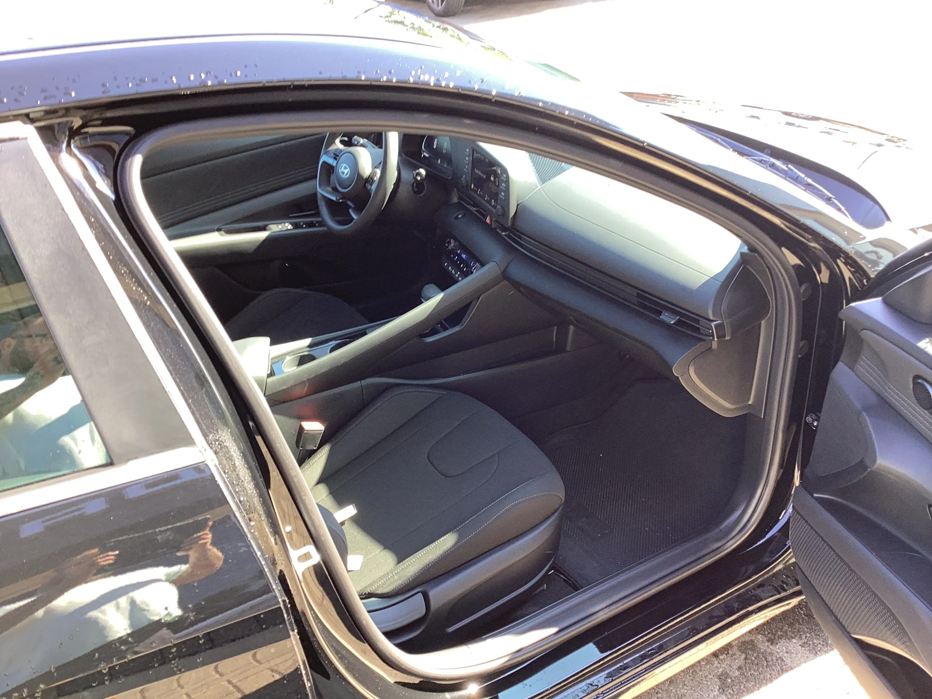 New 2026 Abyss Black Pearl Hyundai SEL Sport Premium image 3