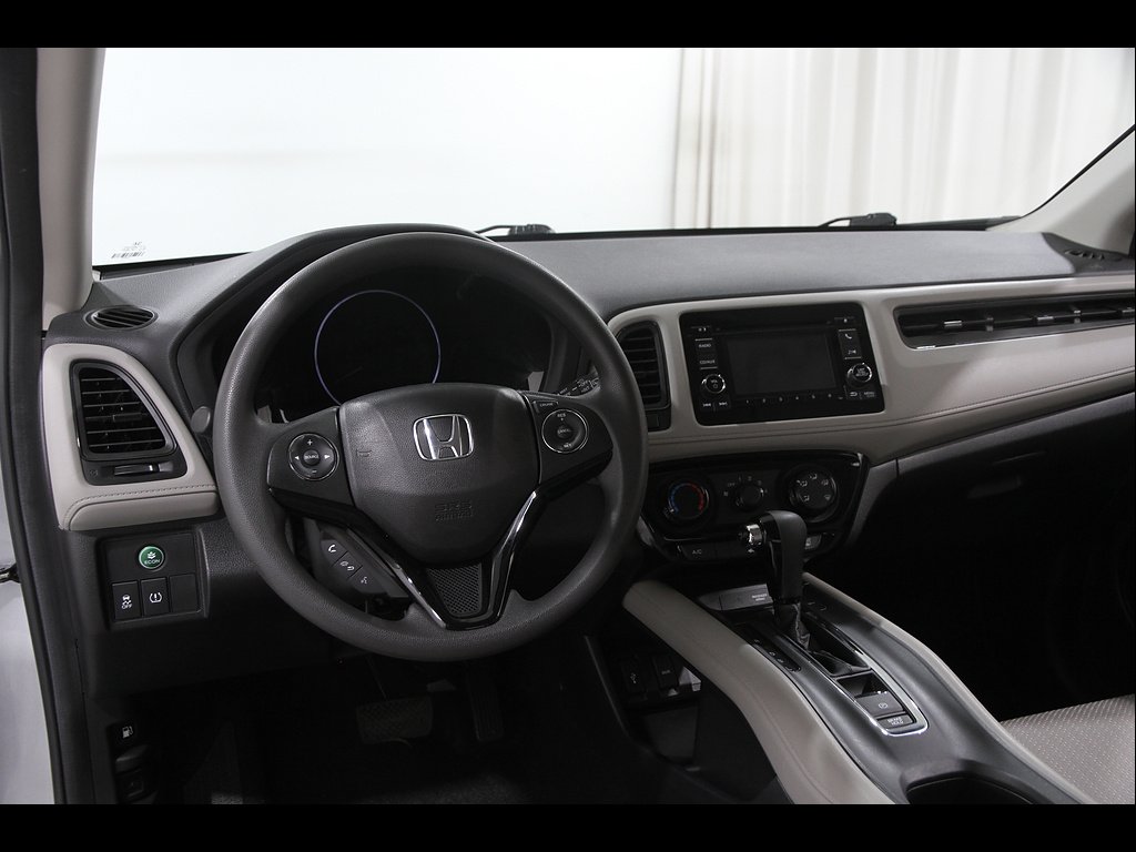 2017 Honda HR-V LX - Photo 6
