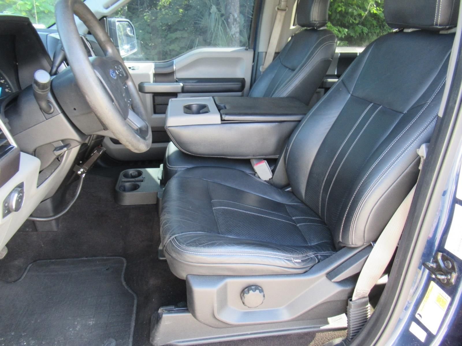 Used 2018 Blue Ford XLT image 18