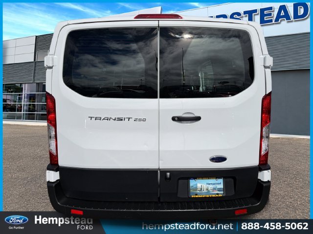 Certified Used 2025 Oxford White Ford Base image 8