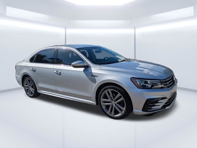 2017 Volkswagen Passat 1.8T R-Line