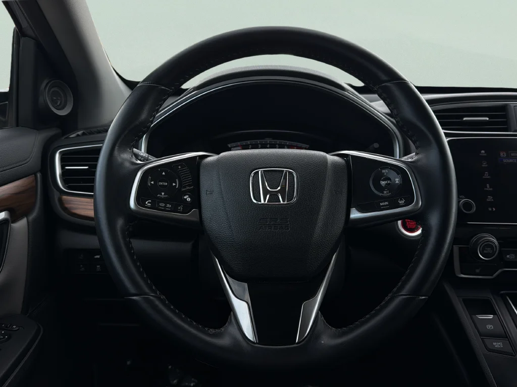 Used 2017 Silver Honda Touring image 30