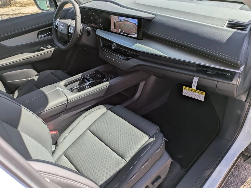 New 2026 Everest White Pearl TriCoat Nissan SL image 20