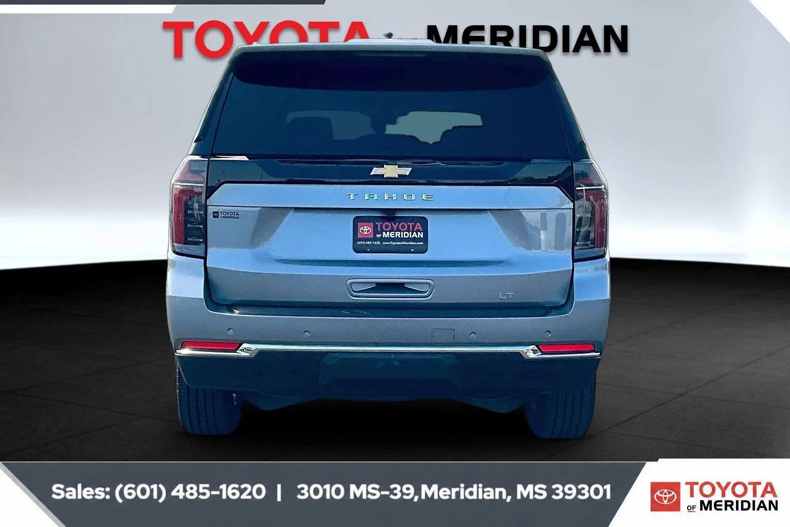 Used 2025 Sterling Gray Metallic Chevrolet LT image 4