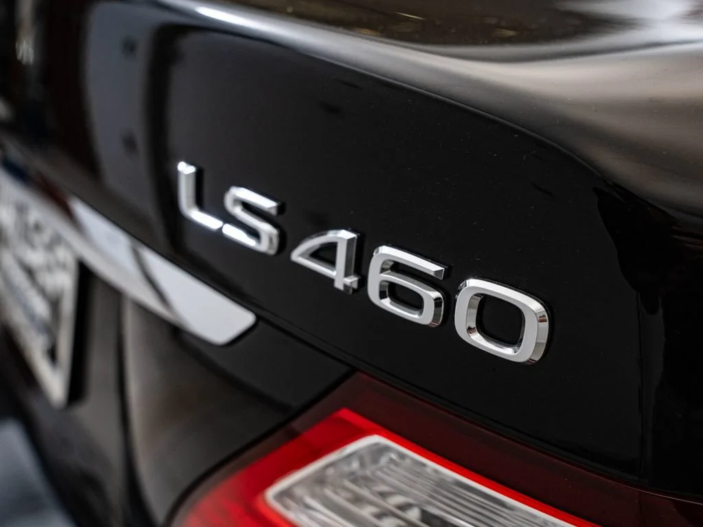 Used 2011 Obsidian Lexus 460 image 16