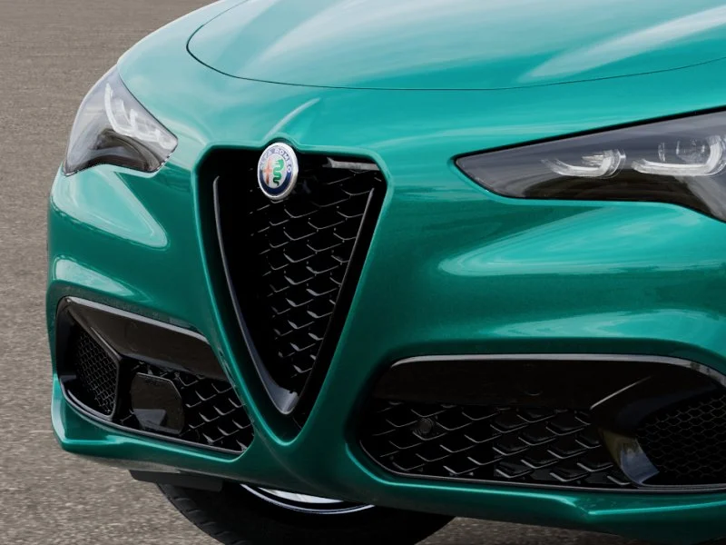 New 2026 Verde (Green) Fangio Metallic Exterior Paint Alfa Romeo Base image 7