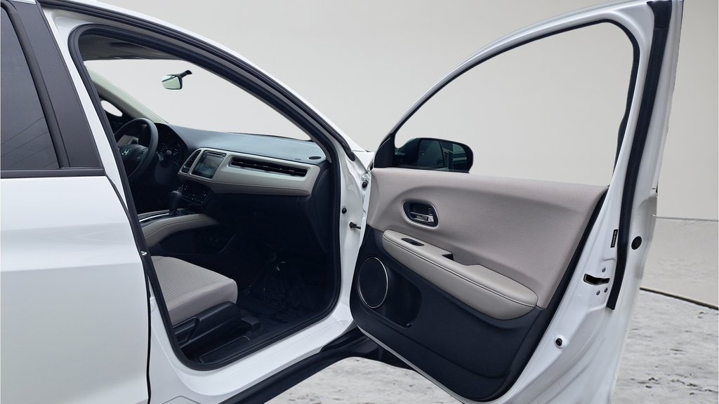 Used 2017 White Honda EX image 15