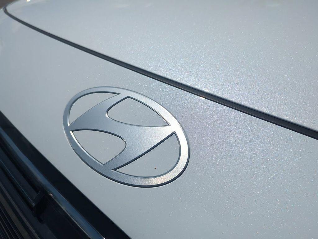 New 2026 White Hyundai Blue SEL Premium 7P image 13