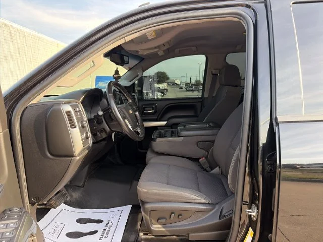 Used 2019 Black Chevrolet LT image 10