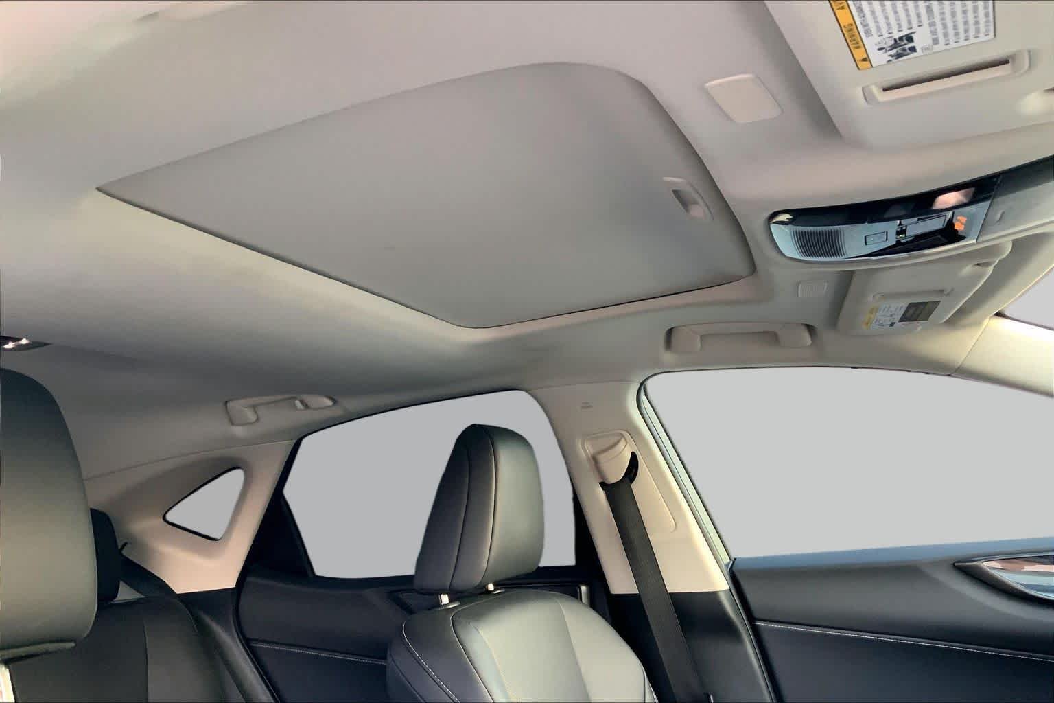 Used 2025 Atomic Silver Lexus Premium image 13