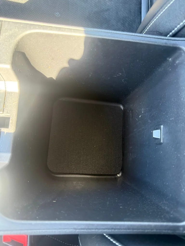 Used 2024 Silver Jeep Altitude X image 30