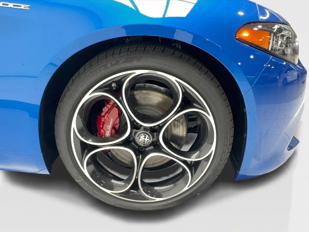 New 2026 Blue Alfa Romeo Base image 15