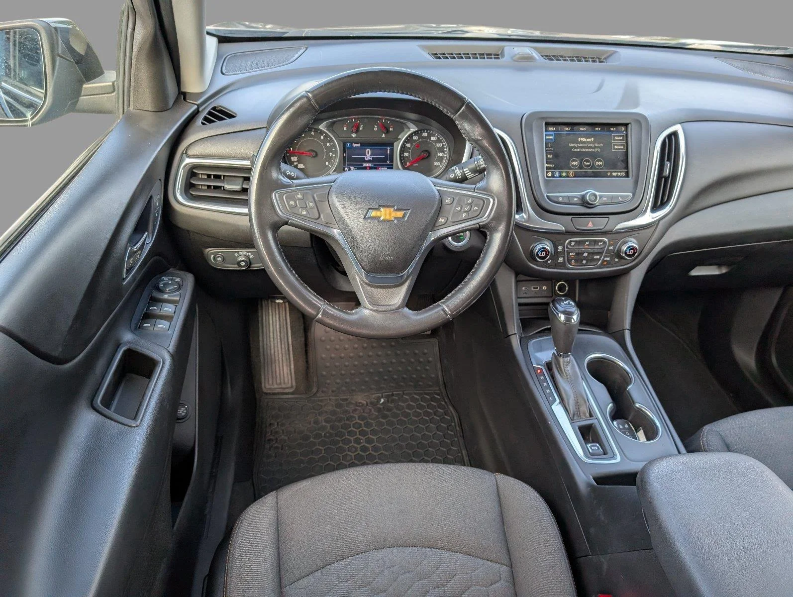 Used 2019 MOSAIC BLACK METALLIC Chevrolet LT image 30