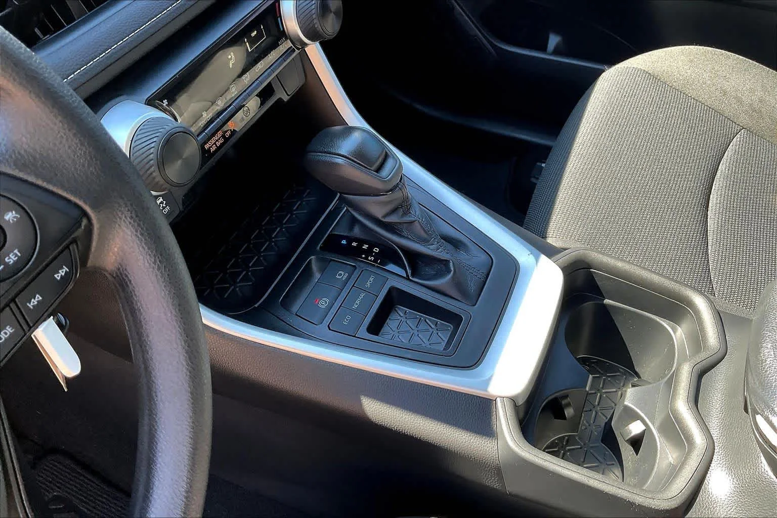 Used 2020 Magnetic Gray Metallic Toyota LE image 16