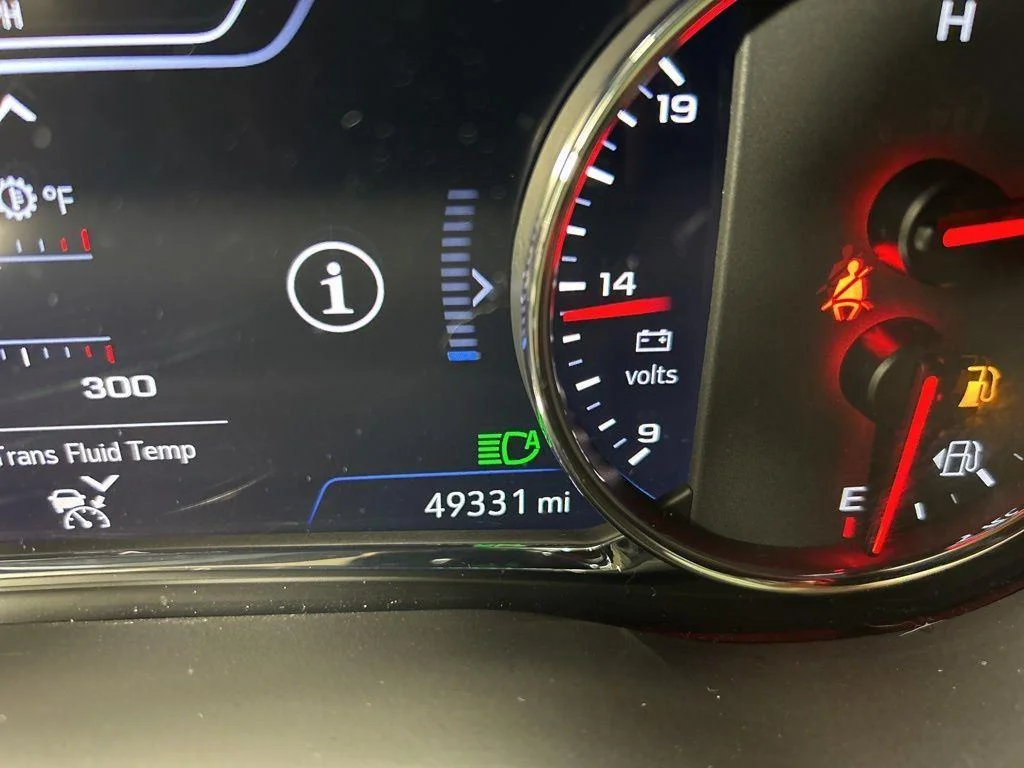 Used 2021 Cayenne Red GMC Denali image 19