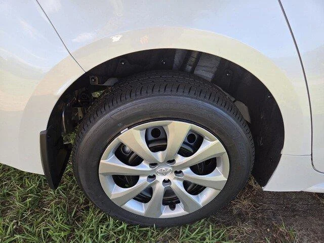 Used 2026 Wind Chill Pearl Toyota LE image 25