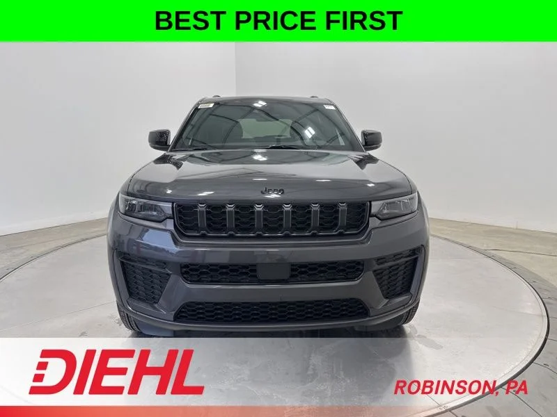 New 2026 Baltic Gray Metallic Clear-Coat Exterior Paint Jeep Laredo Altitude image 2