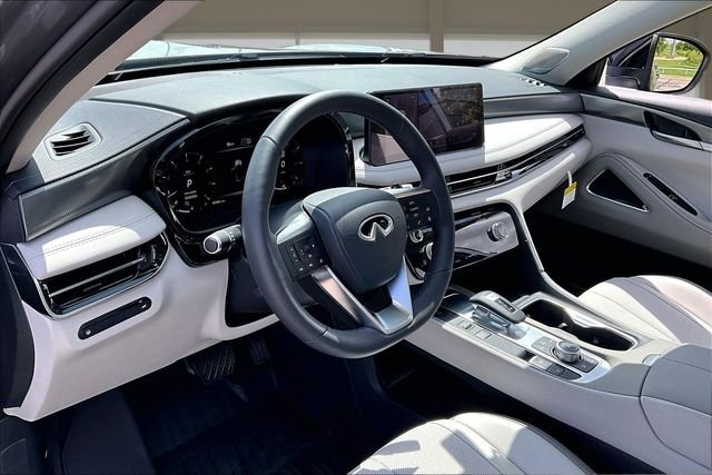 Used 2026 Gray INFINITI LUXE image 13