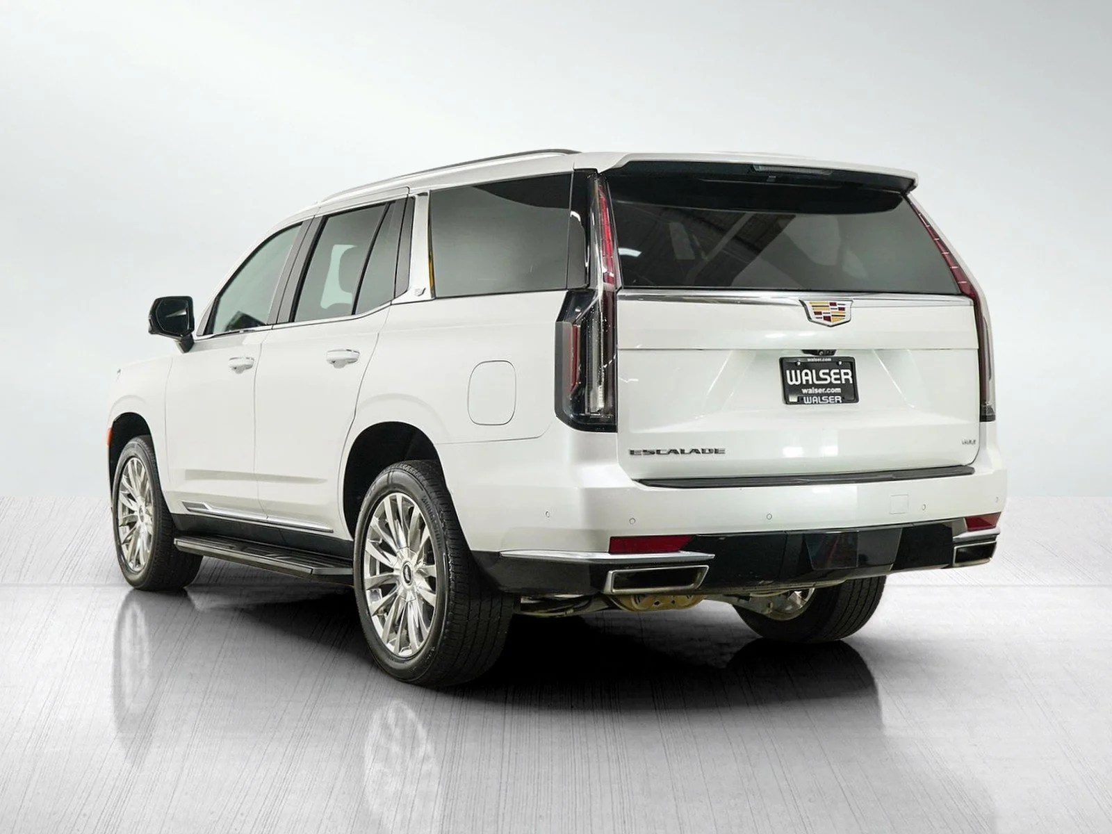 Used 2021 Crystal White Tricoat Cadillac Premium Luxury image 3