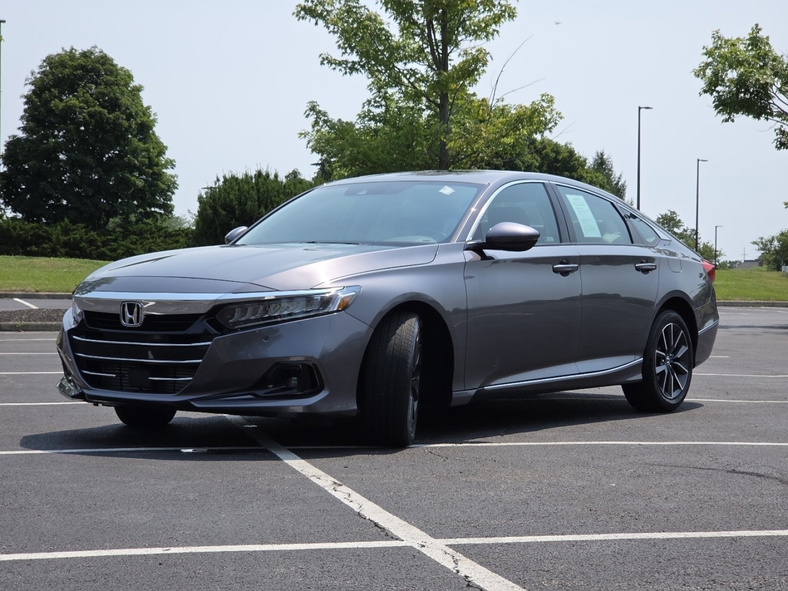 Certified Used 2021 Modern Steel Metallic Honda EX-L image 17