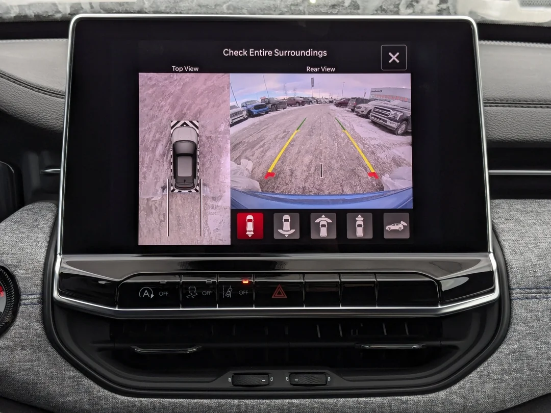 New 2025 Blue Jeep North - - 4X4 - 4.99% O.A.C - 360 Camera System - 10.1 Inch Display - Adaptive Cruise & More! image 21