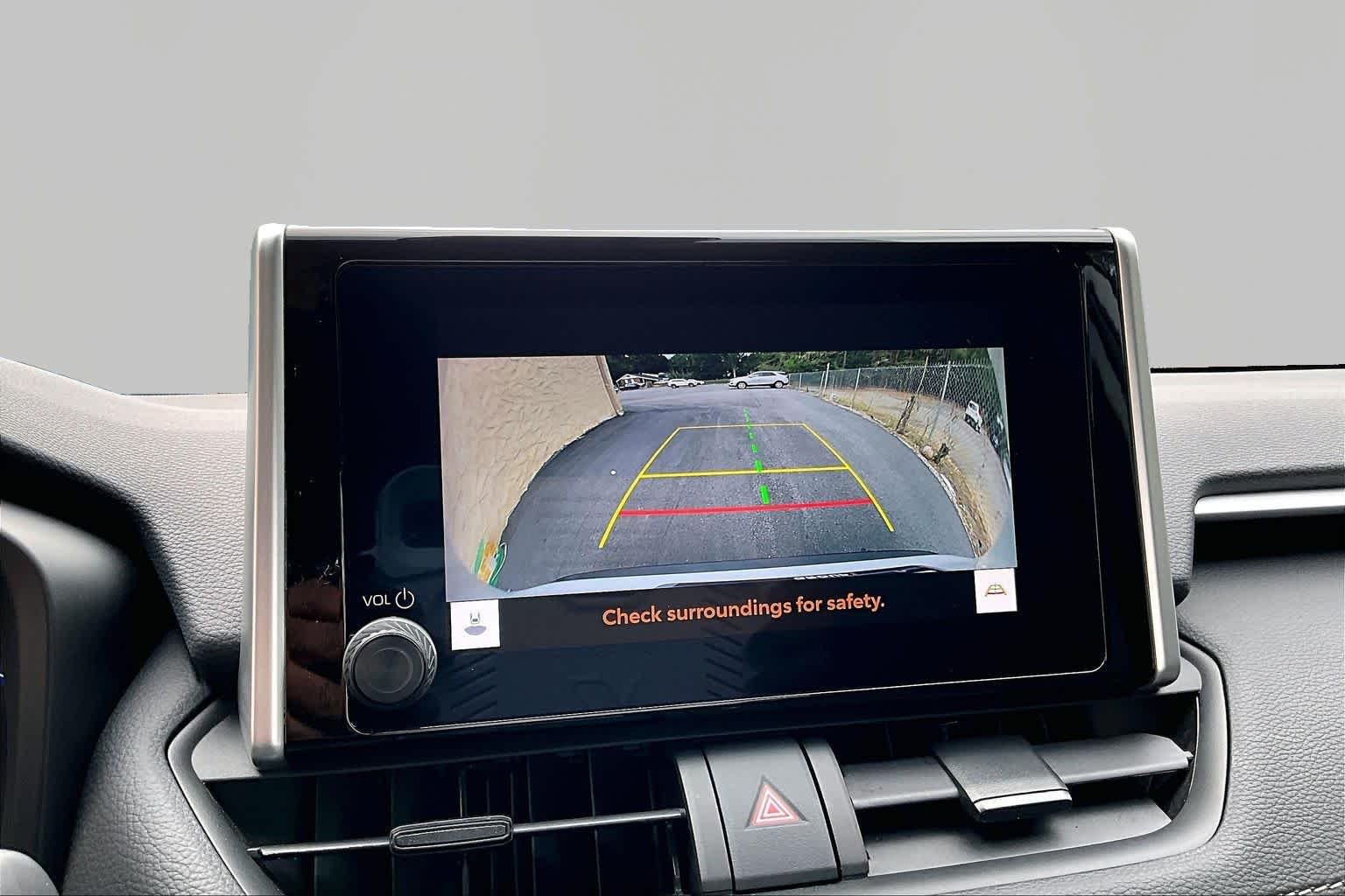Certified Used 2025 Ice Cap Toyota Hybrid XLE image 27