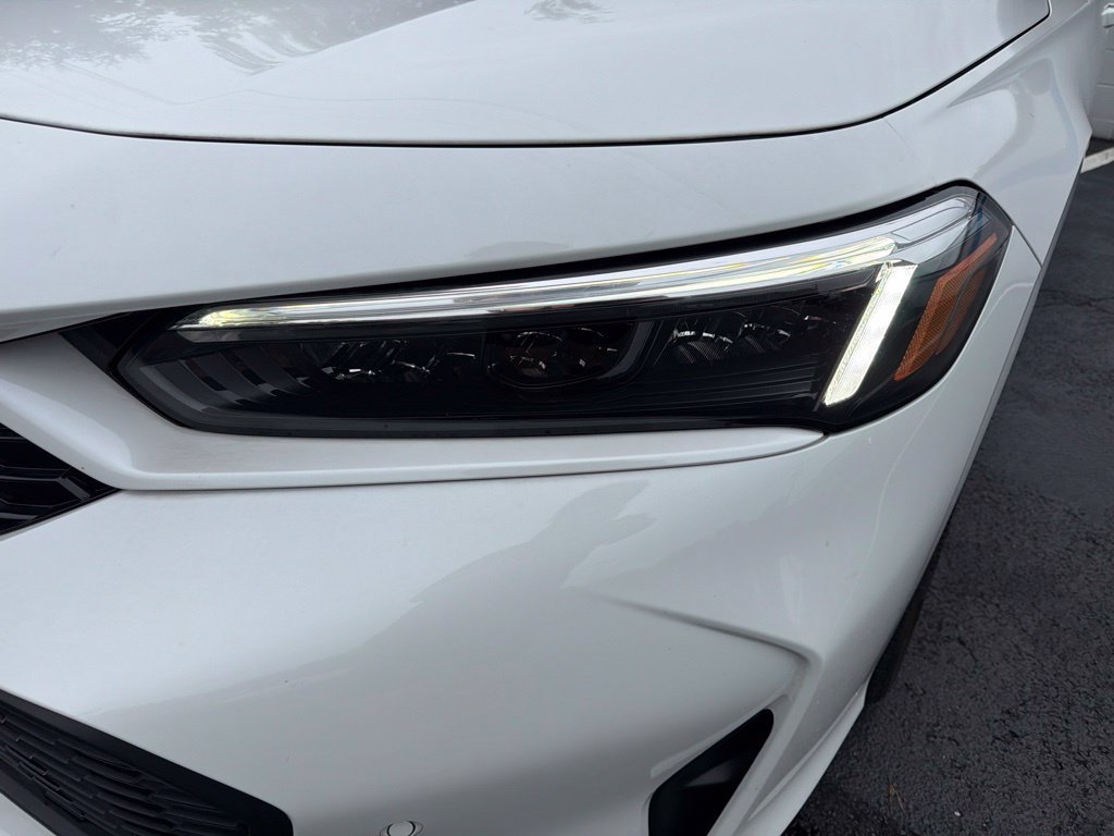 Used 2026 Platinum White Pearl Honda Sport Touring image 9