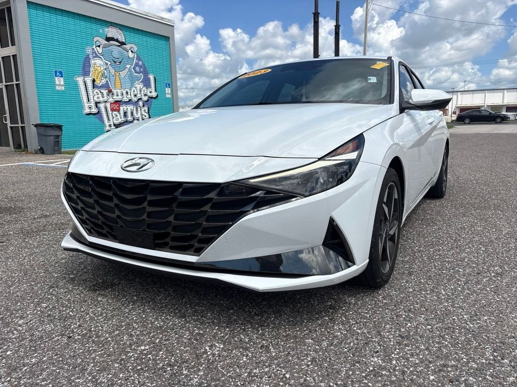 Used 2023 White Hyundai Limited image 7