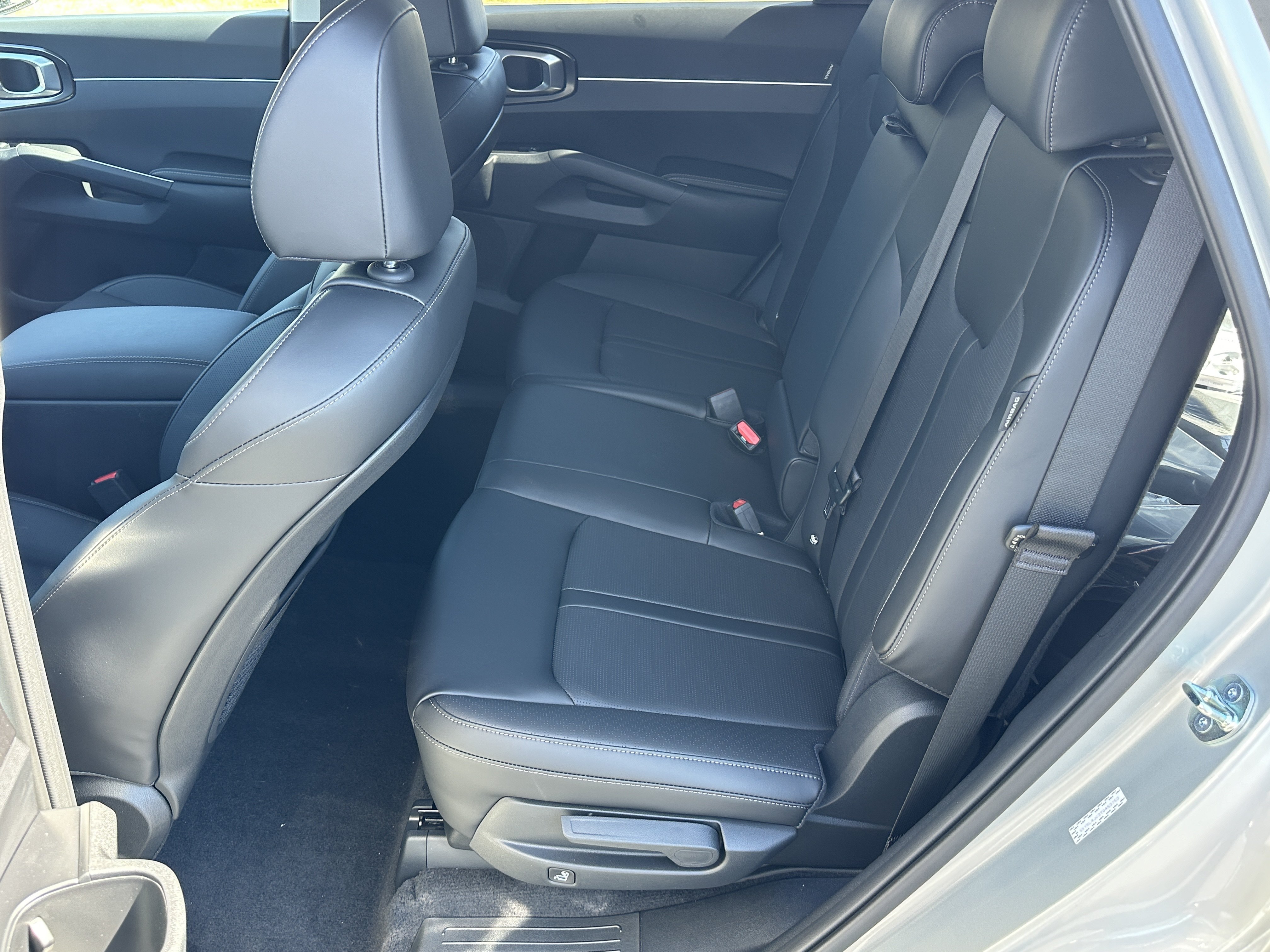 New 2026 Ivory Silver Kia S image 21
