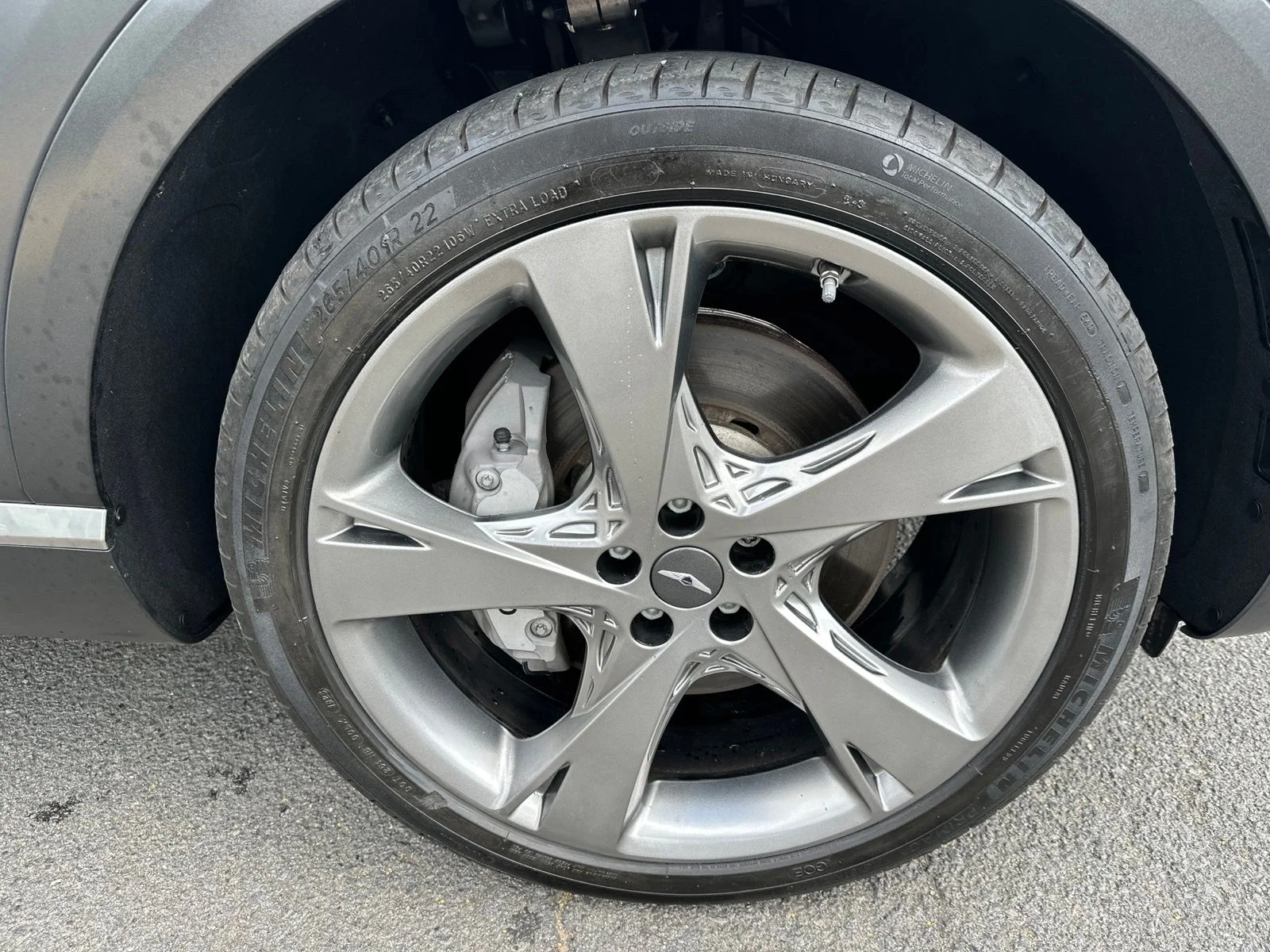 Used 2024 Gray Genesis 3.5T image 31