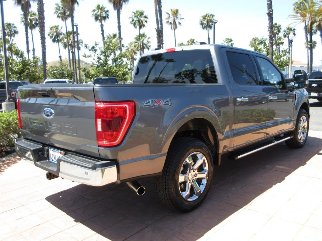 Certified Used 2023 Gray Metallic Ford XLT image 4