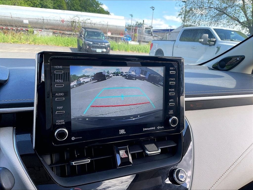 Used 2020 Black Toyota XLE image 16