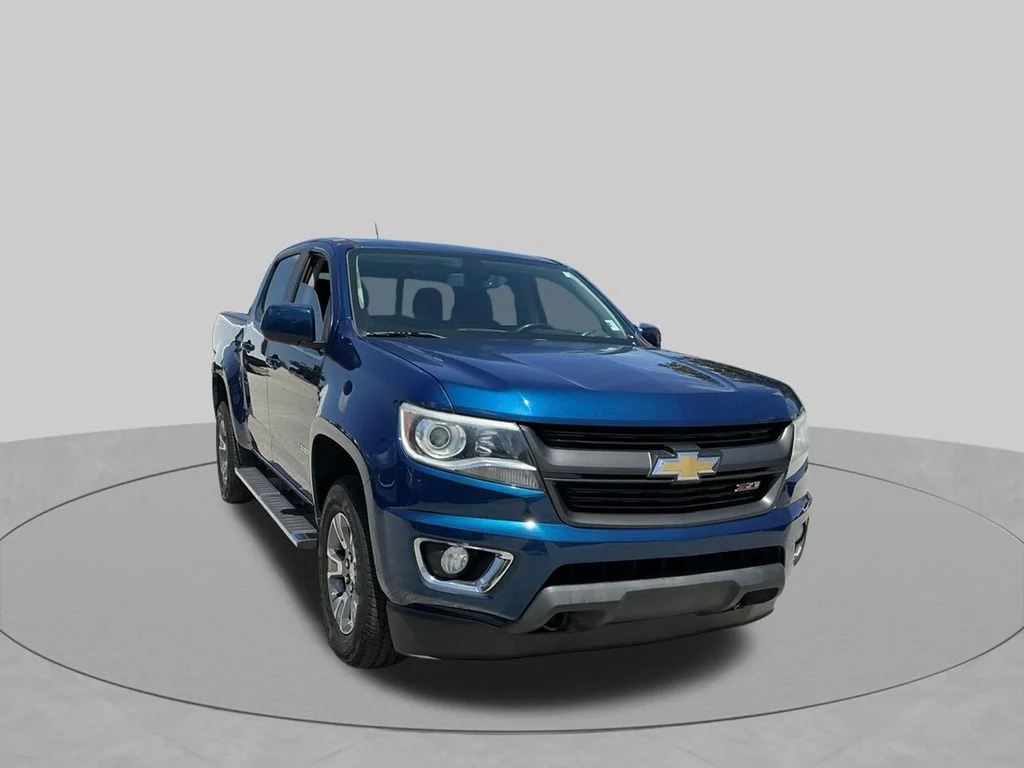 Used 2019 Blue Chevrolet Z71 image 8