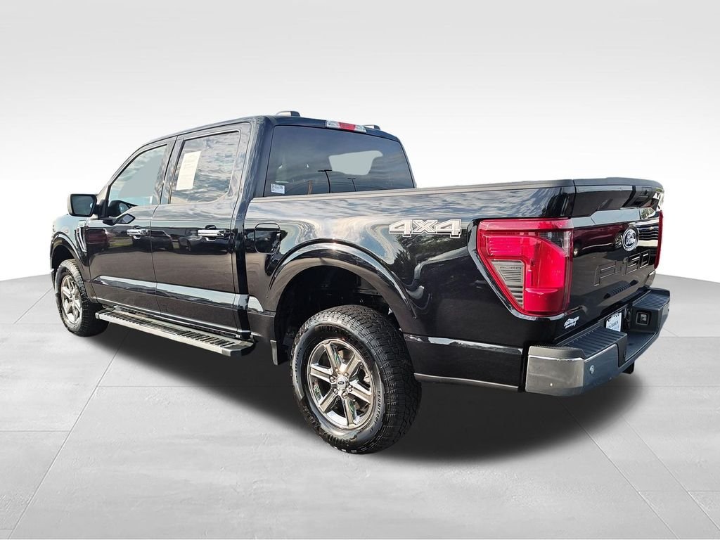Used 2025 Black Ford XLT image 3