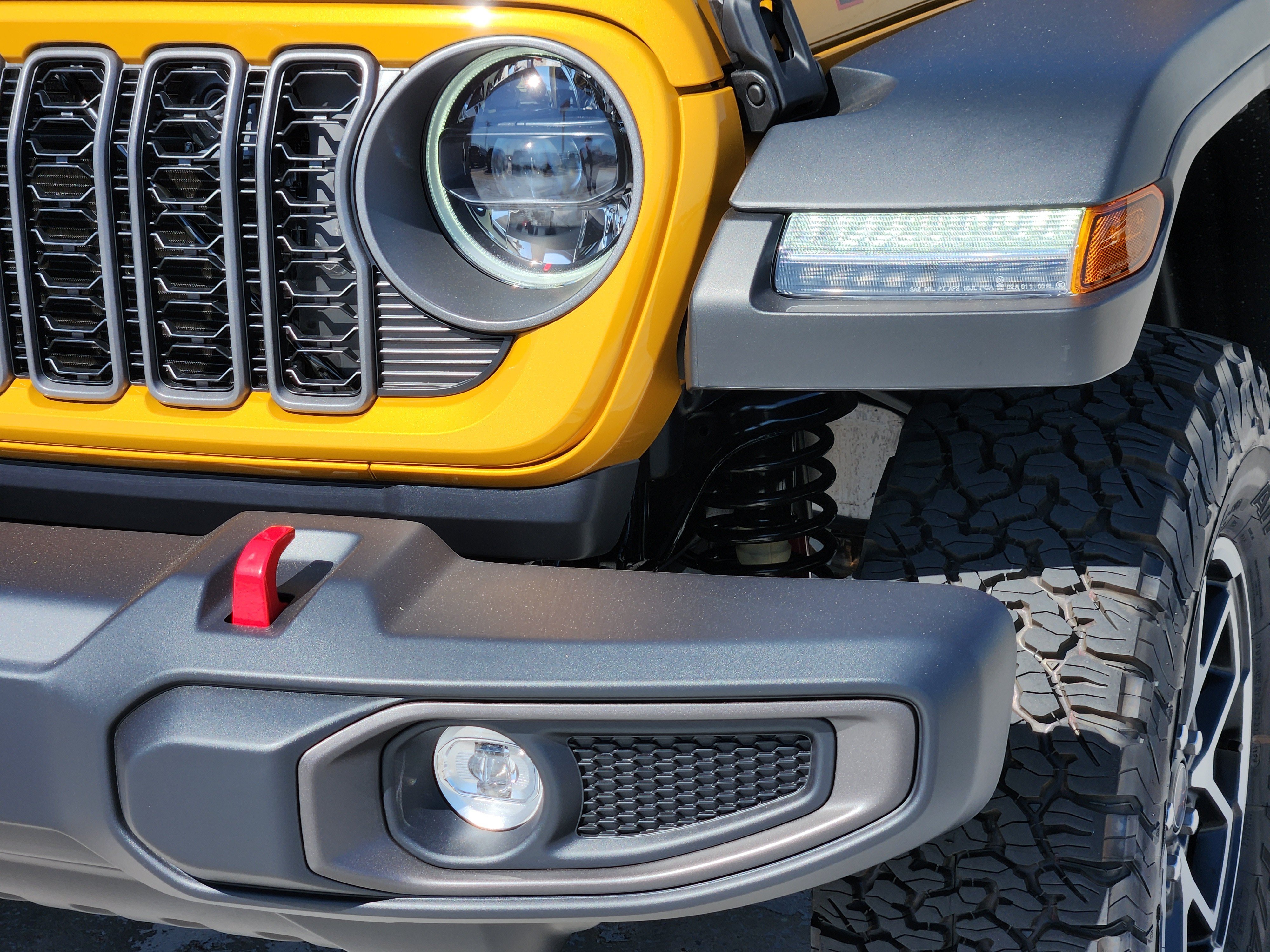 New 2026 Goldilocks Exterior Paint Jeep Rubicon image 6