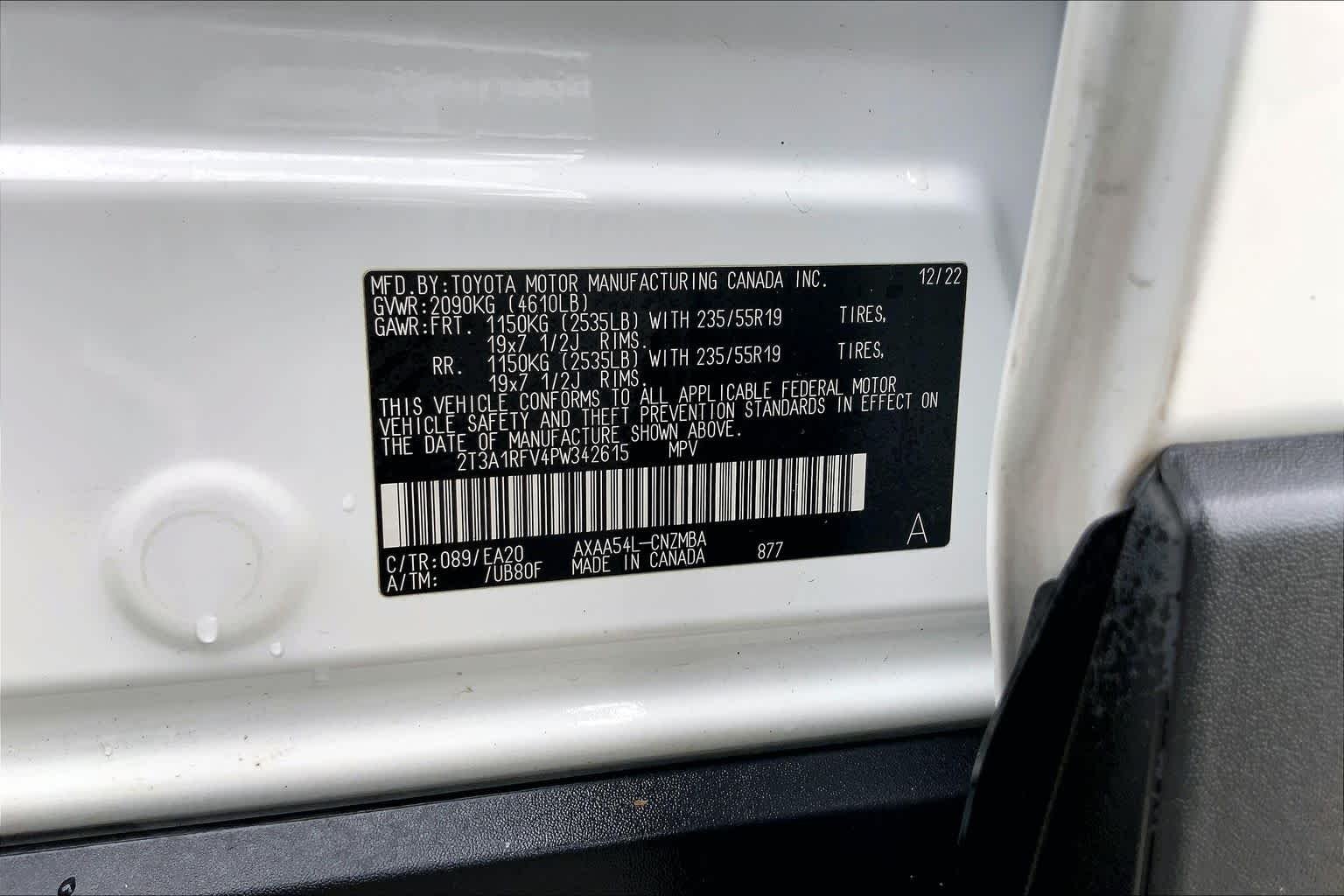 Used 2023 Wind Chill Pearl Toyota XLE Premium image 36