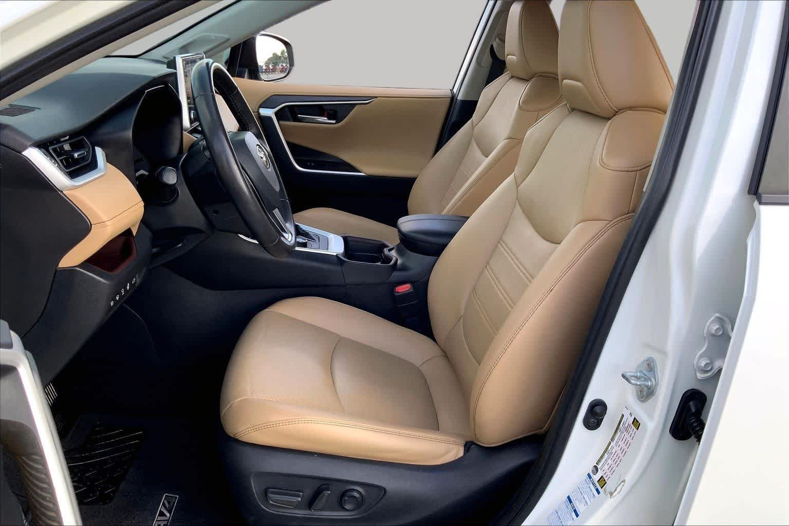 Used 2021 Blizzard Pearl Toyota Hybrid Limited image 8