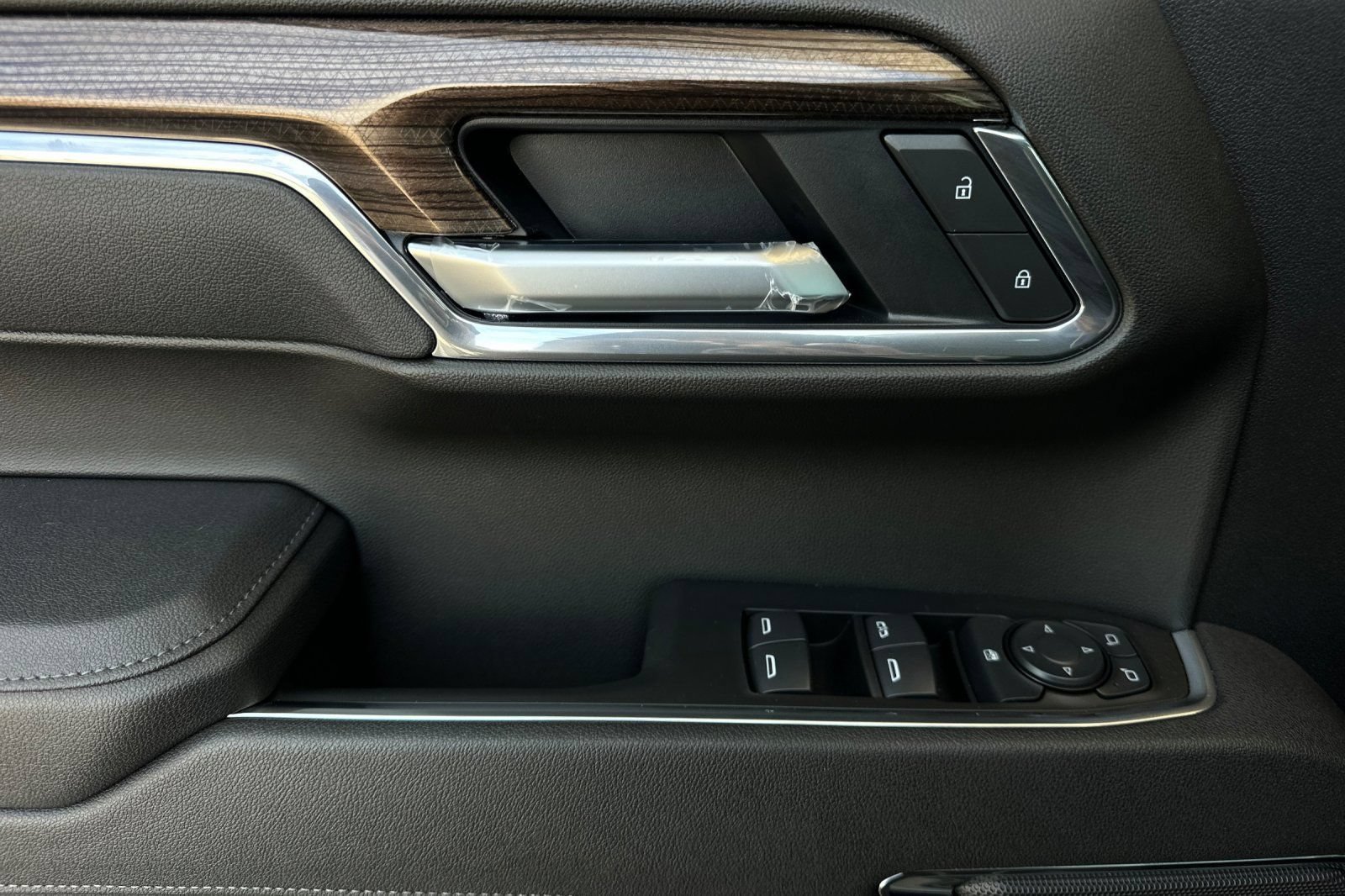 New 2026 Sterling Gray Metallic Chevrolet LT Trail Boss image 11