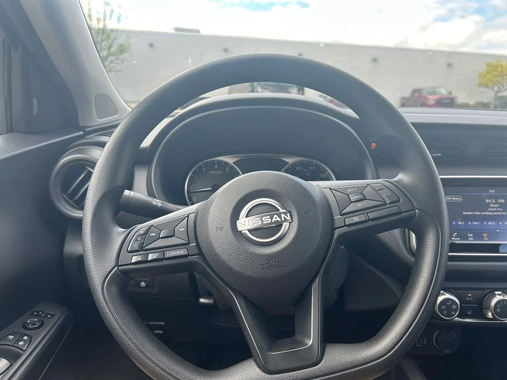 Used 2025 Gray Nissan S image 13