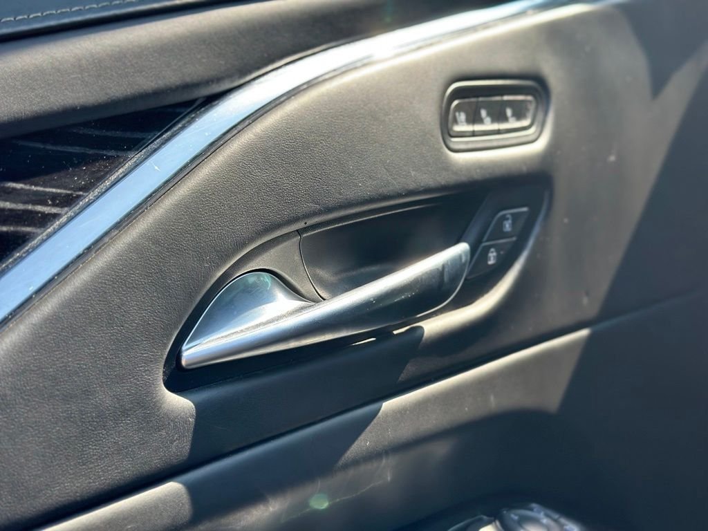 Used 2023 Silver Cadillac V-Series image 20