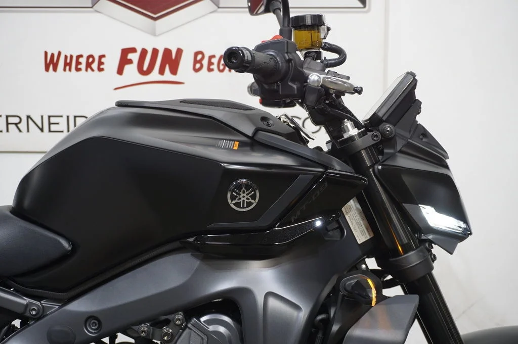 New 2026 Matte Raven Black Yamaha 09 image 12